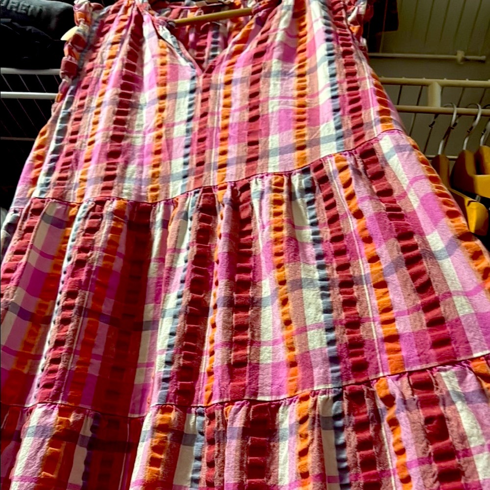 LOFT Pink and White Flutter Sleeve Sundress - Picture 4 of 4